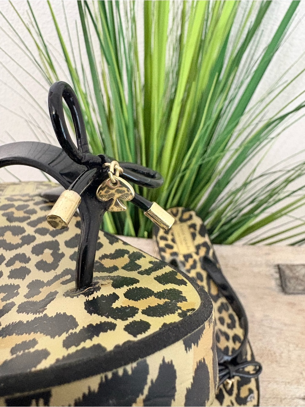 Kate Spade Rina Leopard Print Platform Flip Flops - Picture 6 of 11